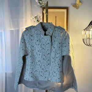 BCBGMaxAzria Gray Floral Women's Blazer Cape